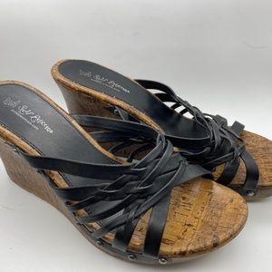 black and cork wedges